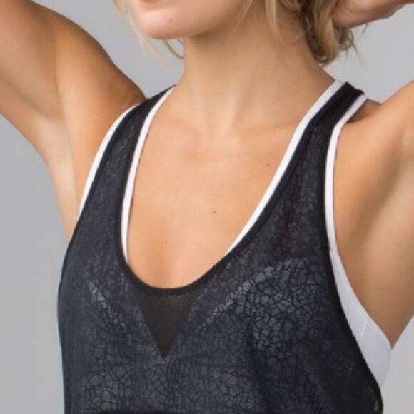Lululemon Twist And Train Tank Side Slits - Picture 6 of 7